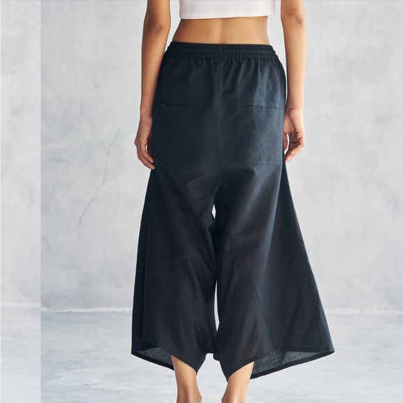 Nicobar Yoka Trousers - NWT - Picture 4 of 4